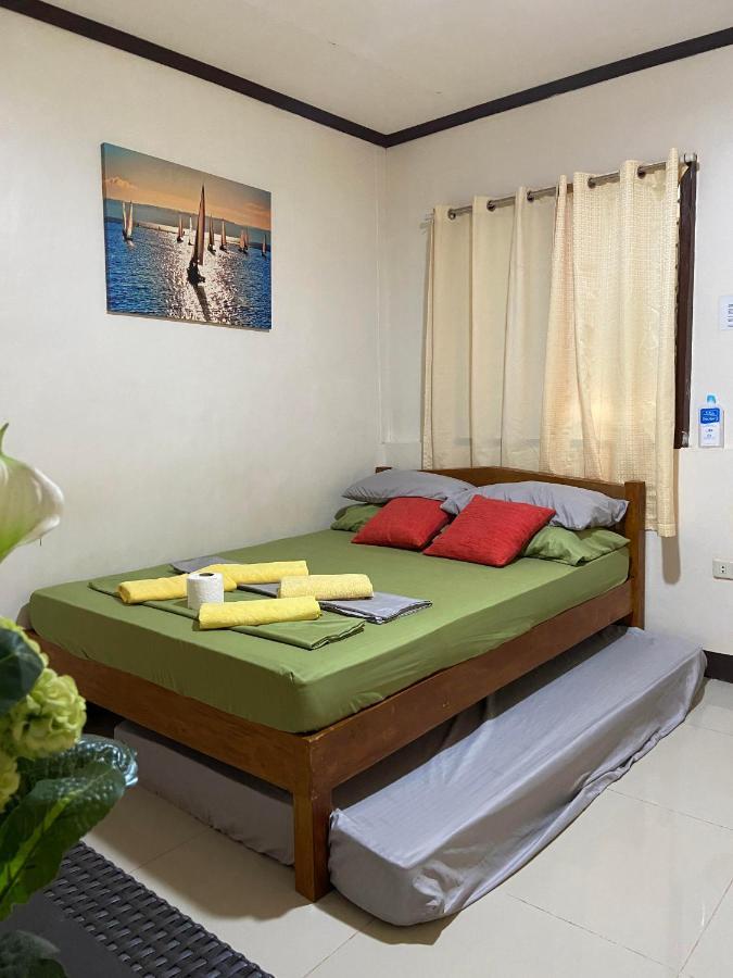 Alona Bohol Backpackers Hostel Panglao Rom bilde